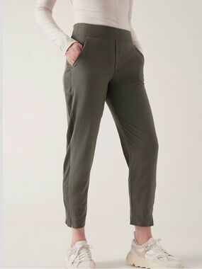 Athleta Brooklyn Ankle Pant in Olive Green Women Size 2 Lightweight Travel